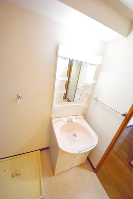 洗面設備　独立洗面台