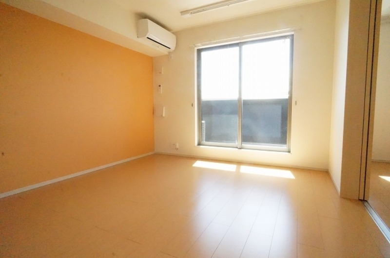 居室・リビング　図面と現状に相違がある場合には現状を優先