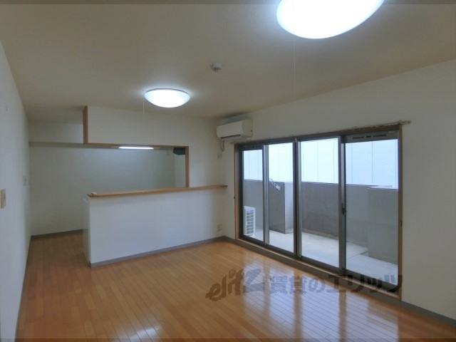 居室・リビング　リビング