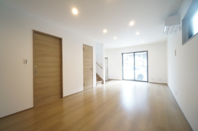 居室・リビング　当日の見学大歓迎！