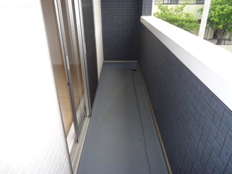 バルコニー　図面と現状に相違がある場合には現状を優先