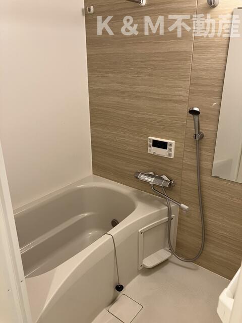 バス・シャワールーム　きれいなお風呂です