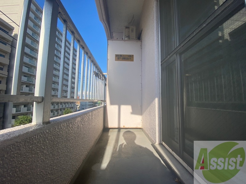 バルコニー　バルコニーが付いていますので一息ついてみてはいかがですか。