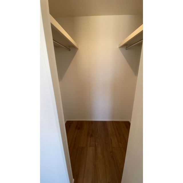 収納　洋室６．７帖
