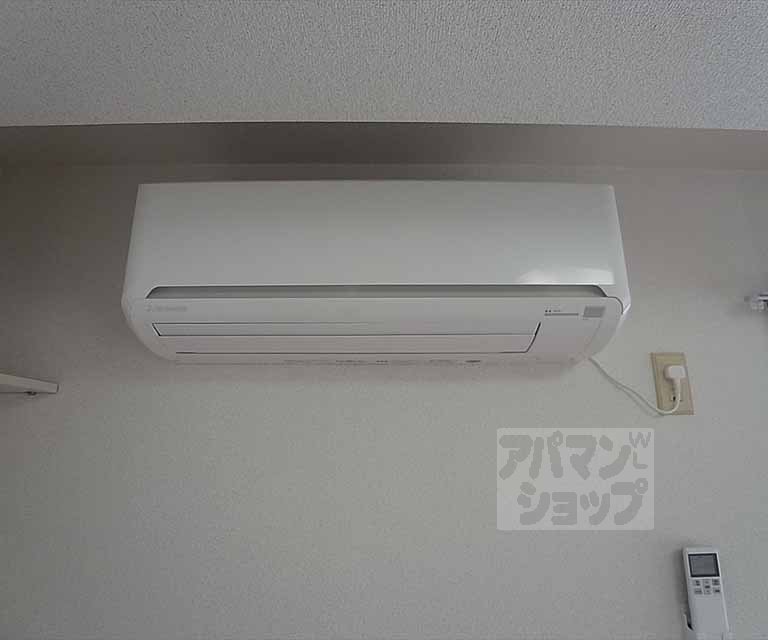 その他設備　エアコン装備