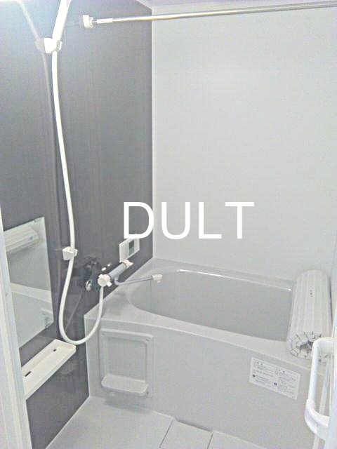 バス・シャワールーム　バスルームです。