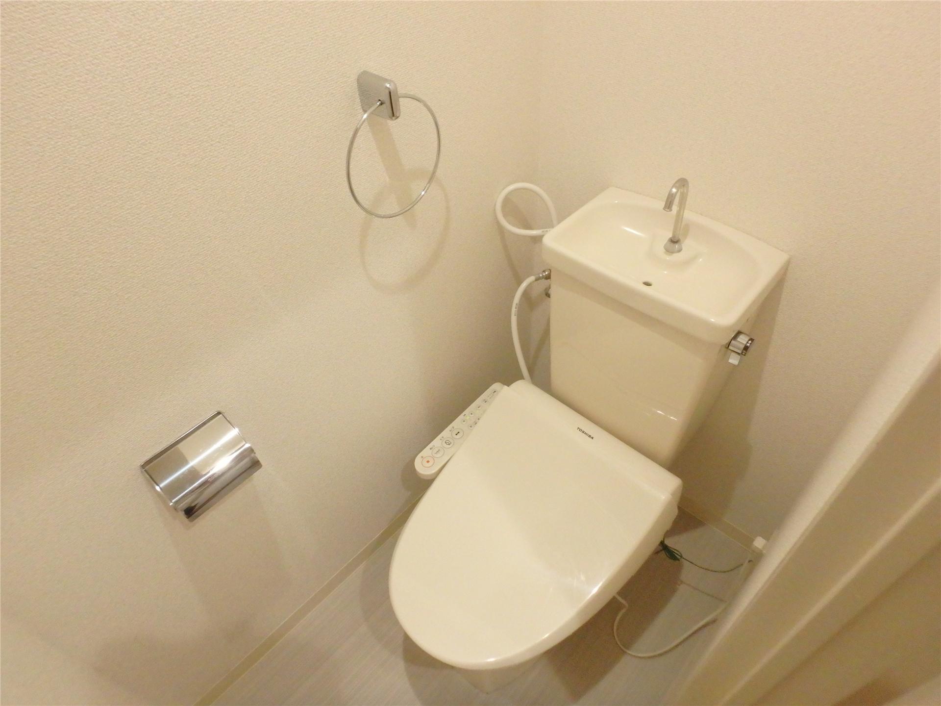 トイレ　ウォシュレット付きのトイレです