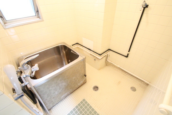 バス・シャワールーム　※別部屋のお写真です