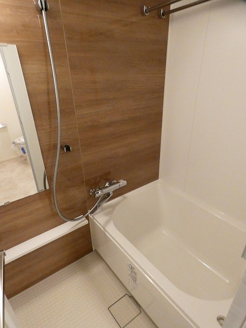 バス・シャワールーム　バス※別部屋参考写真