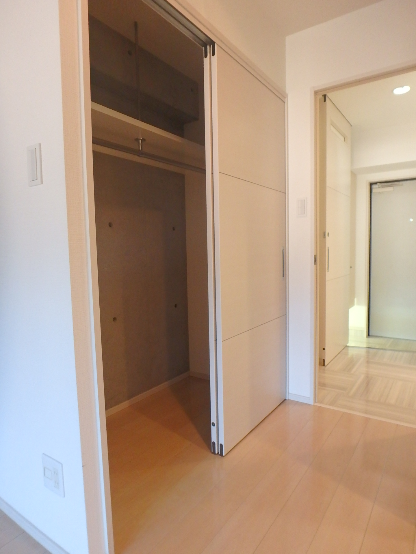 収納　リビングにもクローゼット