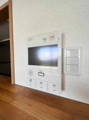 セキュリティ　同建物、別部屋の写真です。参考にご覧ください。