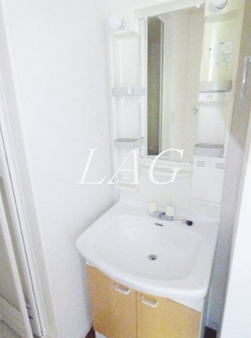 洗面設備　独立洗面台です。