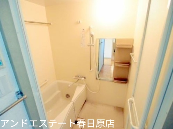 バス・シャワールーム　追い焚き機能付き