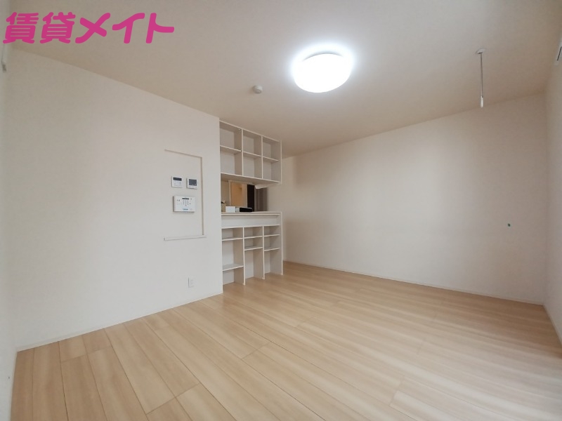 居室・リビング　同型参考写真