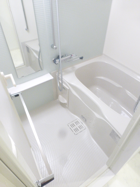 バス・シャワールーム　バス※別部屋参考写真