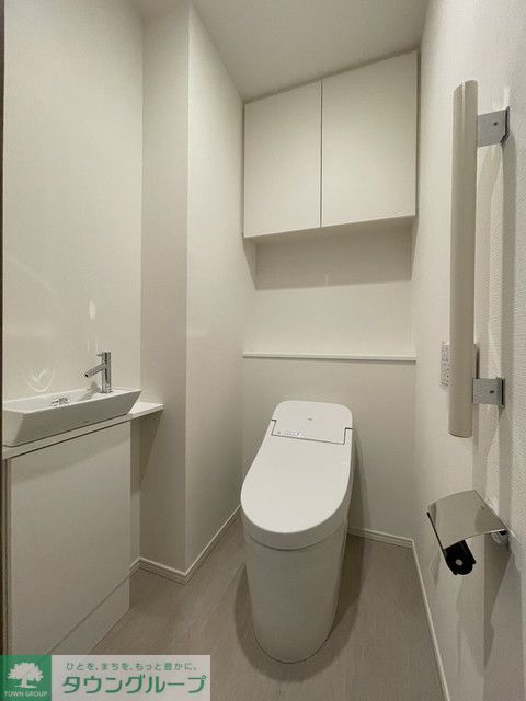 トイレ　※写真は同タイプ住戸です。