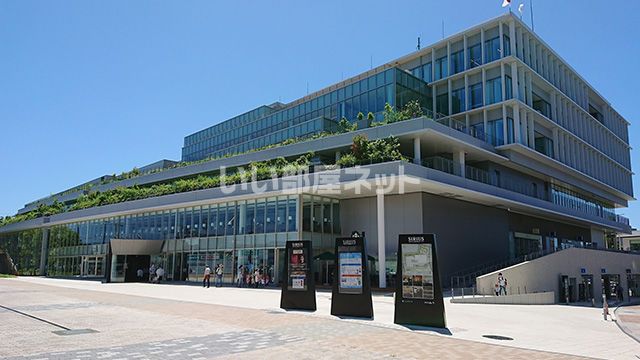 図書館　大和市立図書館（図書館）まで593m