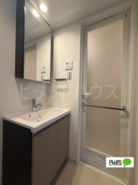 洗面設備　独立洗面台