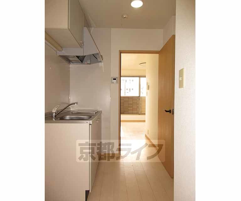 その他部屋・スペース　明るい廊下です