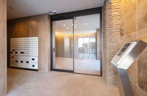 エントランス　★安心のオートロック完備★