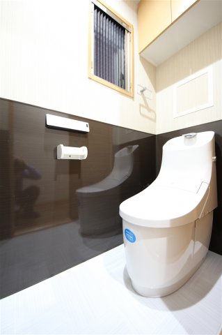 トイレ　ジューム南森