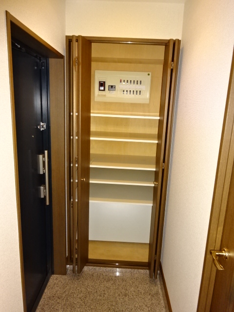 玄関　シューズボックス