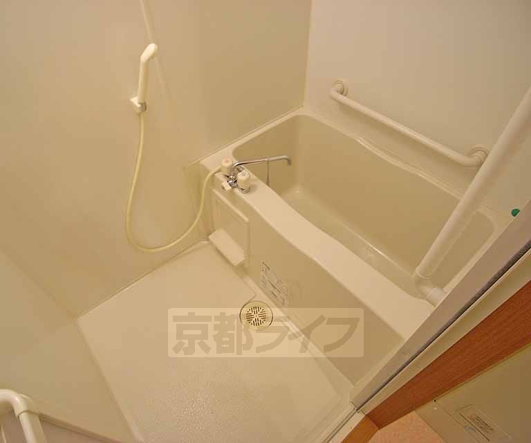 バス・シャワールーム　一日の疲れを癒すバスルーム