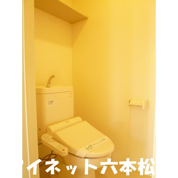 トイレ　落ち着いた空間。