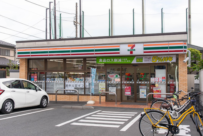 コンビニ　セブンイレブン飛田給品川通り店（コンビニ）まで106m