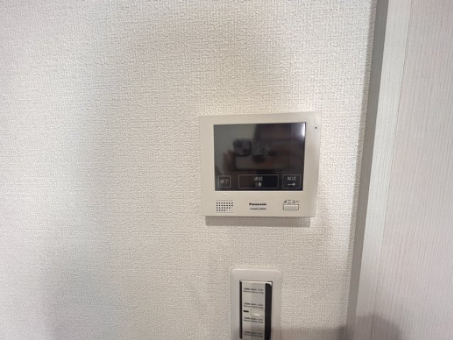セキュリティ　モニター付きインターホンです