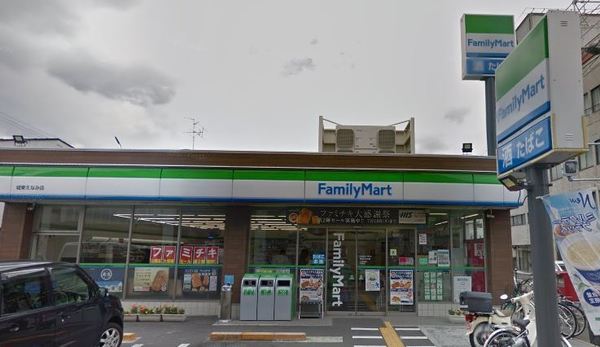コンビニ　ファミリーマート城東えなみ店（コンビニ）まで262m