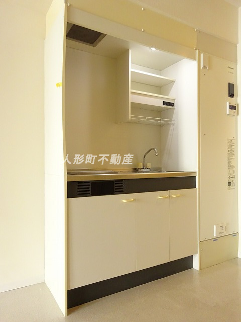 キッチン　IHクッキングヒーターです！※別のお部屋のお写真です。