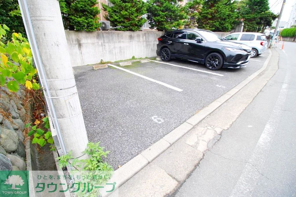 駐車場　駐車場