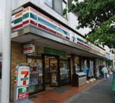 コンビニ　セブンイレブン新宿若松町店（コンビニ）まで278m