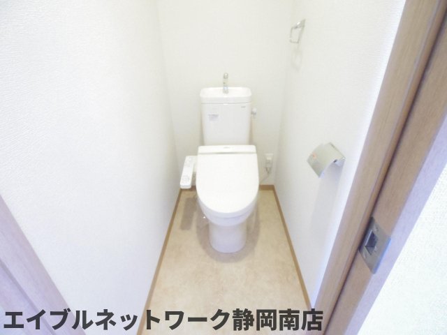 トイレ　ゆったりとした空間のトイレです