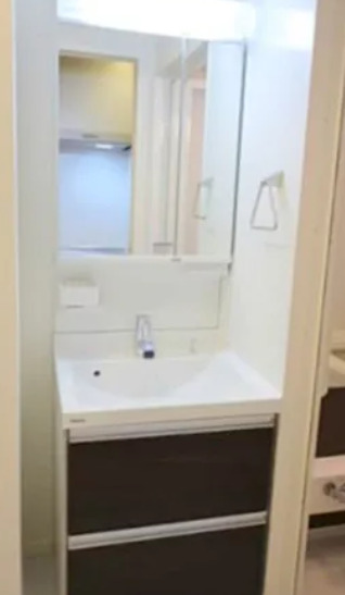 洗面設備　別部屋の画像を使用しております。