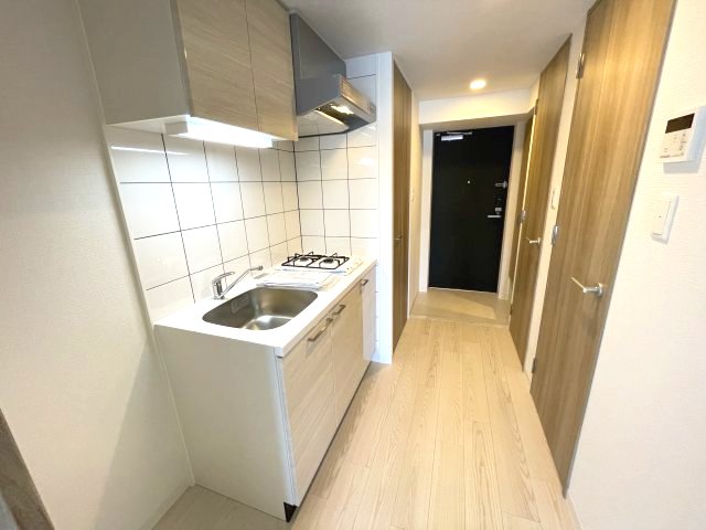 キッチン　イメージとして同建物他部屋を表示しています