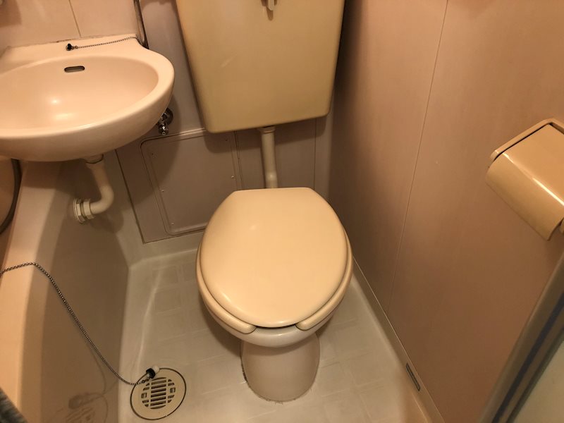 トイレ　別号室参考写真