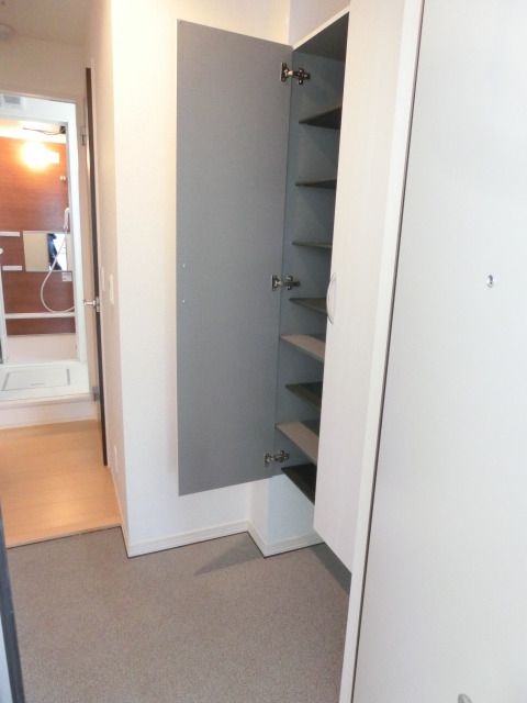 玄関　シューズＢＯＸ有