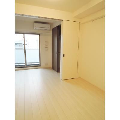 居室・リビング　使いやすい居間です