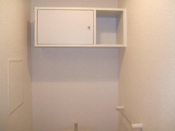 トイレ　☆嬉しいトイレ収納☆