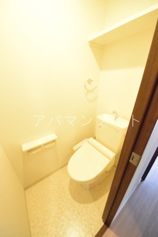 トイレ　ウォシュレット付き！
