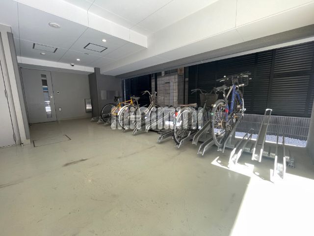 駐車場　駐輪場