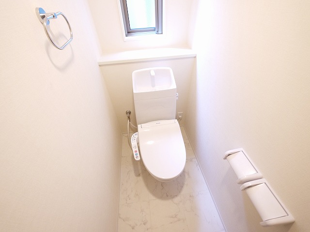 トイレ　シンプルで使いやすいトイレです
