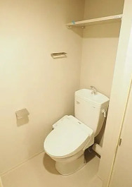 トイレ　別タイプ部屋　参考写真です