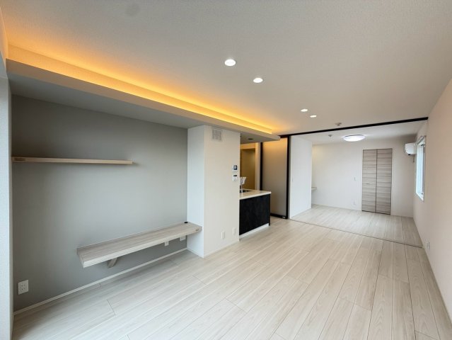 D-ROOM中小阪の内装写真