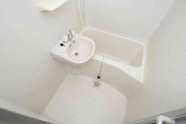 バス・シャワールーム　同タイプの部屋の写真です。?