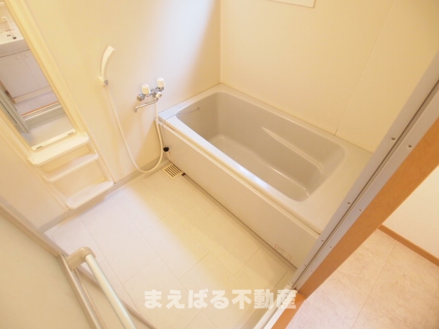 バス・シャワールーム　※写真反転タイプ