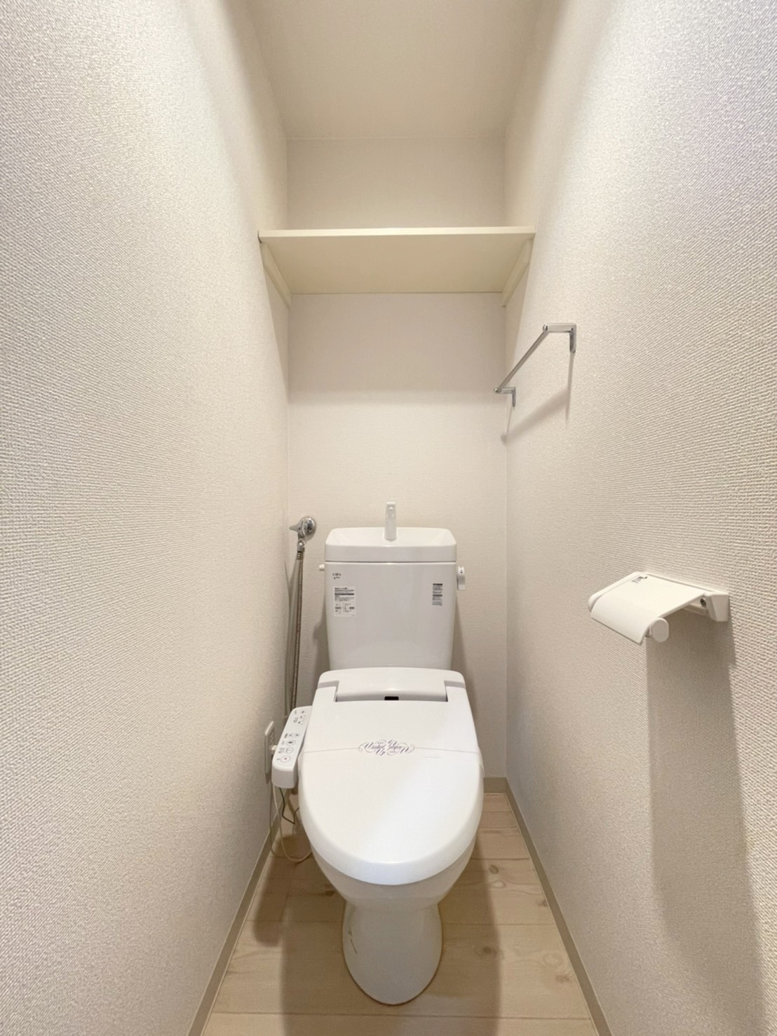 トイレ　ウォシュレット完備しています♪