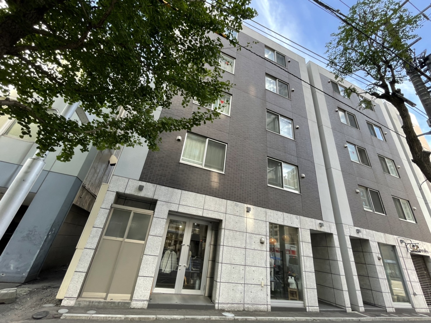 建物外観　地下鉄バスセンター前駅徒歩1分の好立地デザイナーズ♪